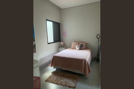 Casa para alugar com 171m², 3 quartos e 3 vagasQuarto 2