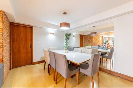 Sala de apartamento para alugar com 3 quartos, 90m² em Petrópolis, Porto Alegre