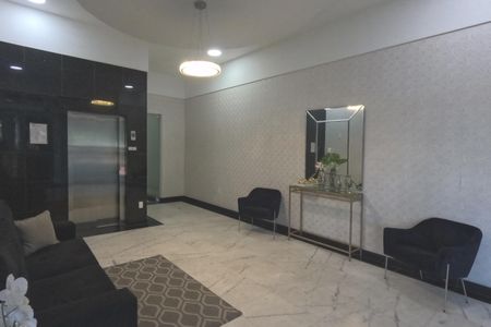 Apartamento para alugar com 82m², 3 quartos e 2 vagasÁrea Comum - Hall de Entrada