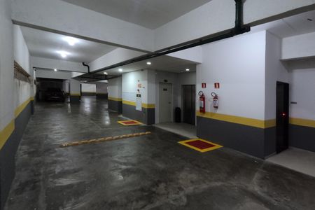 Apartamento para alugar com 82m², 3 quartos e 2 vagasÁrea Comum - Garagem