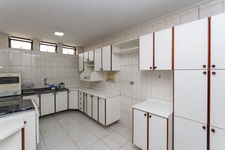 Casa para alugar com 200m², 3 quartos e 2 vagasCozinha