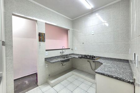 Casa à venda com 270m², 3 quartos e 3 vagasCozinha 