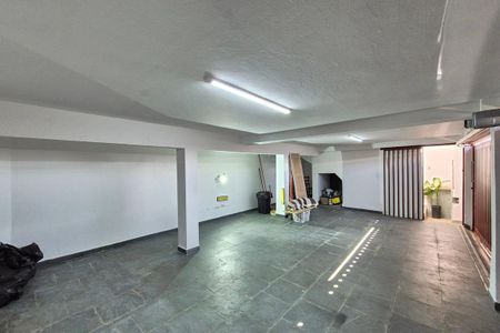 Casa à venda com 270m², 3 quartos e 3 vagasGaragem 