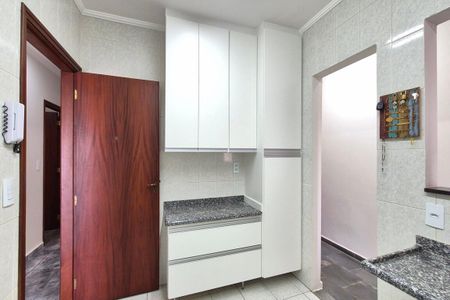 Casa à venda com 270m², 3 quartos e 3 vagasCozinha 