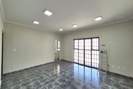 Sala  de casa à venda com 3 quartos, 270m² em Jardim dos Oliveiras, Campinas