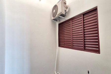 Casa à venda com 270m², 3 quartos e 3 vagasÁrea de Luz 