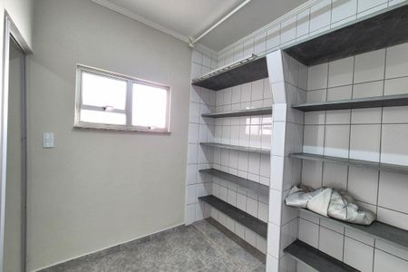 Casa à venda com 270m², 3 quartos e 3 vagasQuarto de Serviço