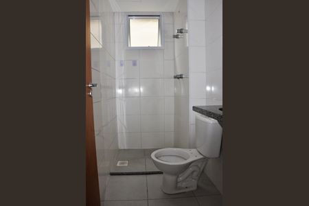 Apartamento à venda com 43m², 2 quartos e 1 vagaDetalhe - Banheiro Social