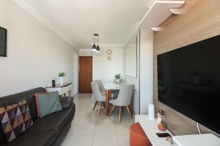 Sala  de apartamento à venda com 3 quartos, 58m² em Penha de França, São Paulo