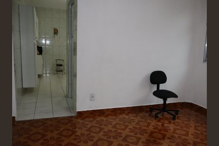 Sala de casa à venda com 2 quartos, 125m² em Parque Santa Madalena, São Paulo