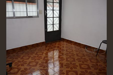 Sala de casa à venda com 2 quartos, 125m² em Parque Santa Madalena, São Paulo