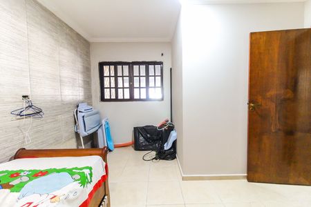 Casa à venda com 570m², 5 quartos e 15 vagas Casa à venda com 570m², 5 quartos e 15 vagasQuarto 2