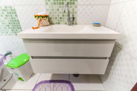 Casa à venda com 570m², 5 quartos e 15 vagas Casa à venda com 570m², 5 quartos e 15 vagasBanheiro 4