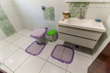 Casa à venda com 570m², 5 quartos e 15 vagas Casa à venda com 570m², 5 quartos e 15 vagasBanheiro 4