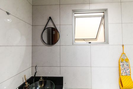 Casa à venda com 570m², 5 quartos e 15 vagas Casa à venda com 570m², 5 quartos e 15 vagasLavabo
