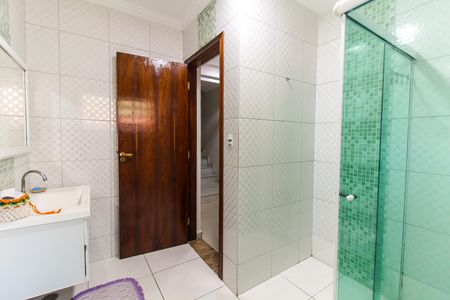 Casa à venda com 570m², 5 quartos e 15 vagas Casa à venda com 570m², 5 quartos e 15 vagasBanheiro 4