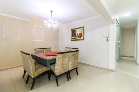 Casa à venda com 570m², 5 quartos e 15 vagas Casa à venda com 570m², 5 quartos e 15 vagasSala de Jantar