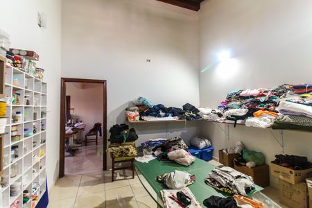 Casa à venda com 570m², 5 quartos e 15 vagas Casa à venda com 570m², 5 quartos e 15 vagasQuarto 1 - Sotão