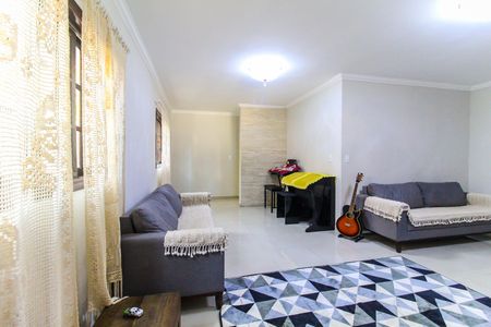 Casa à venda com 570m², 5 quartos e 15 vagas Casa à venda com 570m², 5 quartos e 15 vagasSala