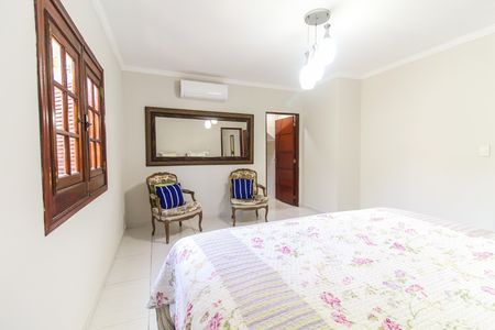 Casa à venda com 570m², 5 quartos e 15 vagas Casa à venda com 570m², 5 quartos e 15 vagasSuíte 1