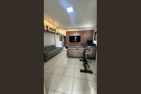 Sala de apartamento à venda com 2 quartos, 100m² em Petrópolis, Porto Alegre