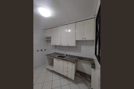 Apartamento para alugar com 69m², 2 quartos e 1 vaga Apartamento para alugar com 69m², 2 quartos e 1 vagaCozinha - Armários