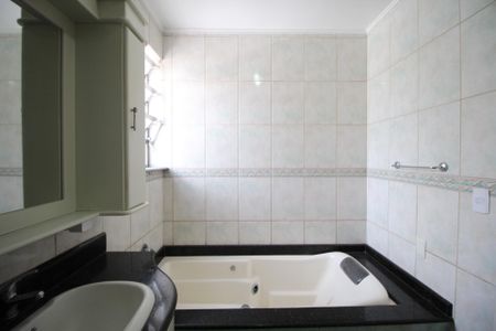 Apartamento à venda com 99m², 3 quartos e 1 vagaBanheiro