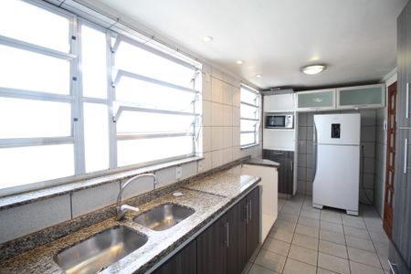 Apartamento à venda com 99m², 3 quartos e 1 vagaCozinha