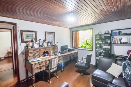 Apartamento à venda com 540m², 4 quartos e 3 vagasQuarto 4