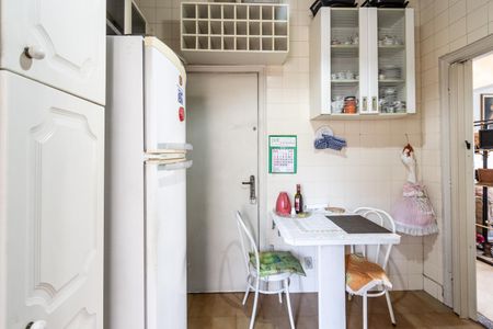 Apartamento à venda com 97m², 2 quartos e sem vaga Apartamento à venda com 97m², 2 quartos e sem vagaCozinha