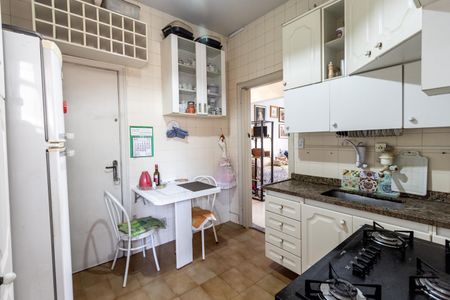 Apartamento à venda com 97m², 2 quartos e sem vaga Apartamento à venda com 97m², 2 quartos e sem vagaCozinha