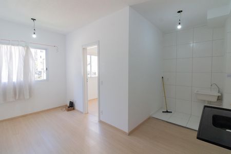 Sala - Cozinha de apartamento para alugar com 2 quartos, 38m² em Jaguaré, São Paulo