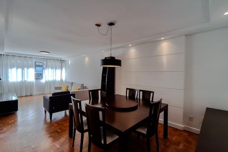 Apartamento para alugar com 134m², 3 quartos e 1 vaga Apartamento para alugar com 134m², 3 quartos e 1 vagaSala