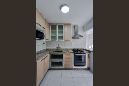 Apartamento para alugar com 134m², 3 quartos e 1 vaga Apartamento para alugar com 134m², 3 quartos e 1 vagaCozinha