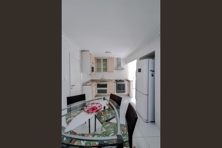 Apartamento para alugar com 134m², 3 quartos e 1 vaga Apartamento para alugar com 134m², 3 quartos e 1 vagaCozinha