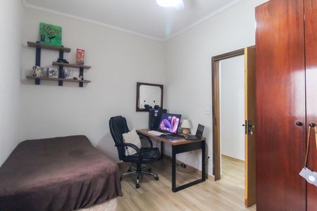 Casa à venda com 250m², 3 quartos e 2 vagasQuarto 2