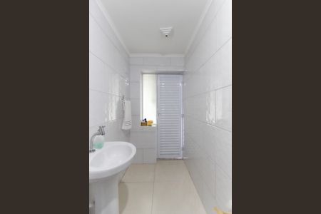 Casa à venda com 250m², 3 quartos e 2 vagasBanheiro Externo