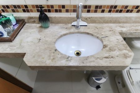 Casa à venda com 250m², 3 quartos e 2 vagasBanheiro