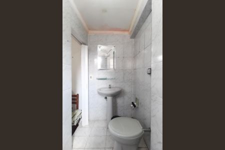 Casa à venda com 250m², 3 quartos e 2 vagasBanheiro de Serviço