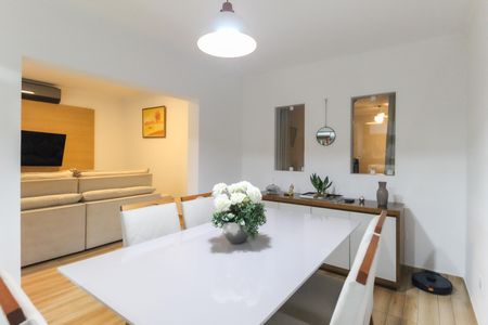 Sala de casa à venda com 3 quartos, 250m² em Itaquera, São Paulo