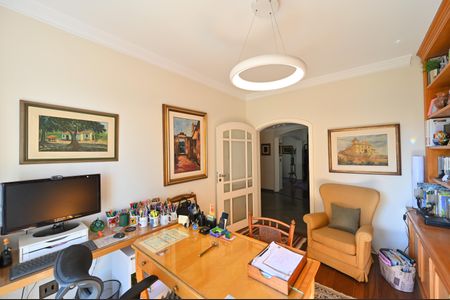 Apartamento à venda com 220m², 4 quartos e 3 vagasQuarto 4