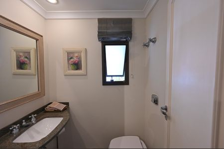 Apartamento à venda com 220m², 4 quartos e 3 vagasLavabo