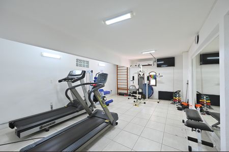 Apartamento à venda com 220m², 4 quartos e 3 vagasAcademia