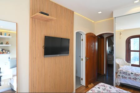 Apartamento à venda com 220m², 4 quartos e 3 vagasSuíte 2