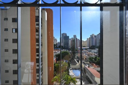 Apartamento à venda com 220m², 4 quartos e 3 vagasVista da Suíte 2
