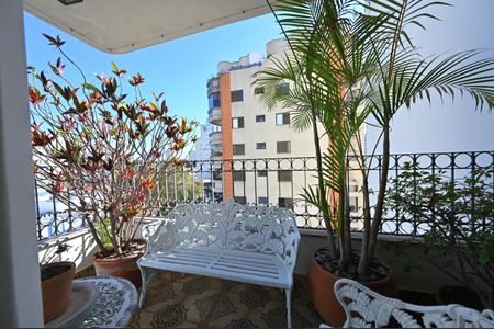 Apartamento à venda com 220m², 4 quartos e 3 vagasVaranda da Sala