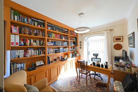 Apartamento à venda com 220m², 4 quartos e 3 vagasQuarto 4