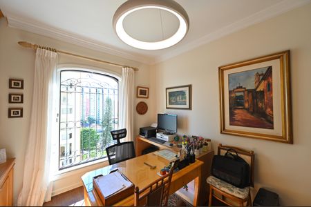 Apartamento à venda com 220m², 4 quartos e 3 vagasQuarto 4