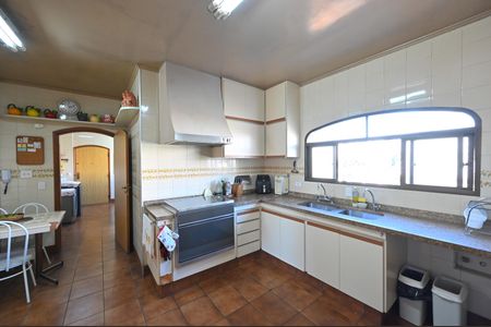 Apartamento à venda com 220m², 4 quartos e 3 vagasCozinha