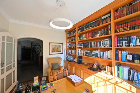 Apartamento à venda com 220m², 4 quartos e 3 vagasQuarto 4